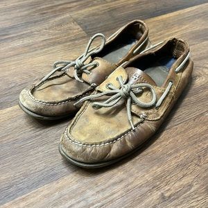 Sperry’s size 11
